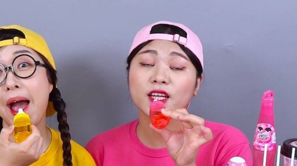 Розовая еда VS желтая еда Вызов ДОНА DONA