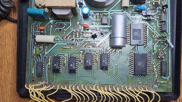 ВЭФ (VEF) ТА-12, ВЭФ (VEF) ТА-32. Ищем самый драгоценный телефон. Разбор в поисках клада.