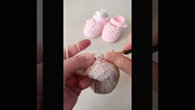 Wonderful baby booties ? ?mutlaka yapmalısın ??#knitting #crochet #babybooties смотреть онлайн