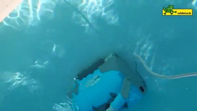 Robot de piscine UBBINK RobotClean 5 смотреть онлайн