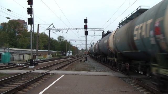 «Суета в Таганроге» // ЭР9П-223, ВЛ80К-296 и ВЛ80К-550