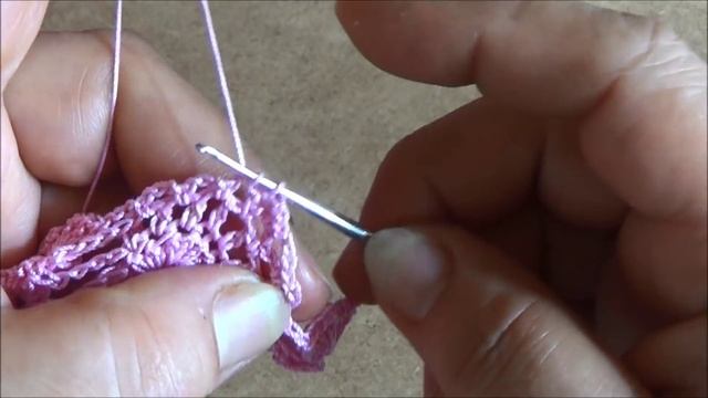 Жакет-болеро для девочки вязаный крючком. Часть 1.Bolero jacket for girls crocheted. Part 1. смотреть онлайн