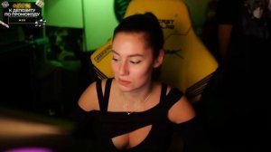 ЭКСАЙЛ ОТЧИТАЛ КАРОЛИНУ ЗА СiСЬКИ