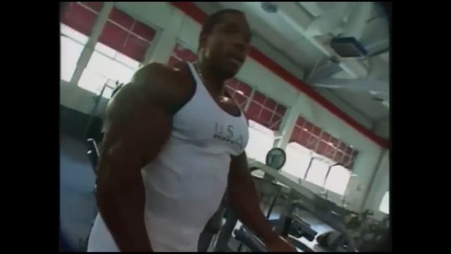 Flex Wheeler - Entrenando Full Body (training)