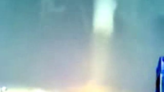 Tromba d' aria a Bagnolo in piano RE.3gp смотреть онлайн