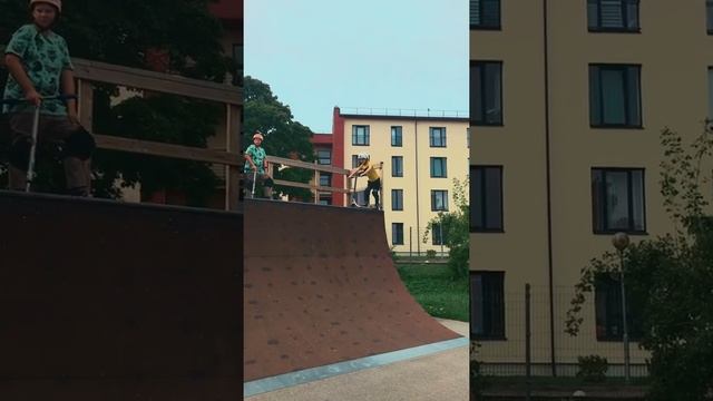 ? Не верю, что сделал этот трюк на этой фигуре #трюкиНаСамокате смотреть онлайн