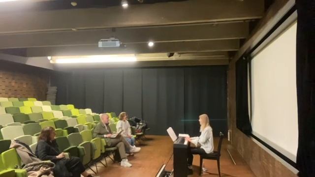 единственные слоги, на которые хочется распеваться в эту погоду смотреть онлайн