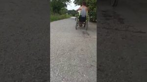 Первая инвалидная коляска с моторчиком