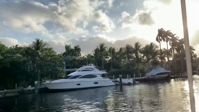 FLORIDA. НОВАЯ РЕКА ТАК НАЗЫВАЕТСЯ. FORT LAUDERDALE.APRIL 2022. смотреть онлайн