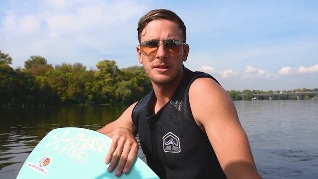 Осваиваем вейксерф трюки: Как сделать 360 стоя смотреть онлайн