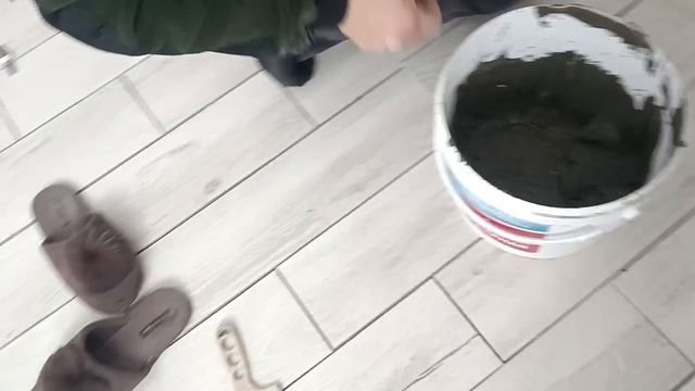 Накинулись на пол) Дед отжигает с внучками) смотреть онлайн