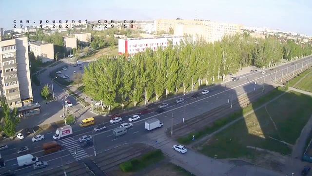 Пешеходы на Ленина/Мечникова-Фишера 17:00 (27.04.23) смотреть онлайн