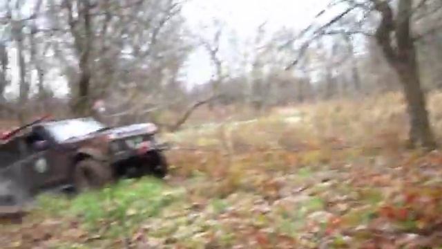 Штурманский беспредел 2013 Нива тянит Ниву а УАЗ идет своим путем смотреть онлайн