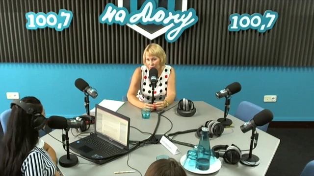 Интервью: разговор о помощи семьям с детьми. Наталья Кириенко смотреть онлайн