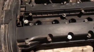 Как снять сломанную часть болта с клапанной крышки не снимая крышку