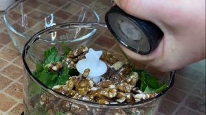 Обалденный Соус Песто из Петрушки - так можно запасать петрушку на зиму, вкусная намазка на хлеб.