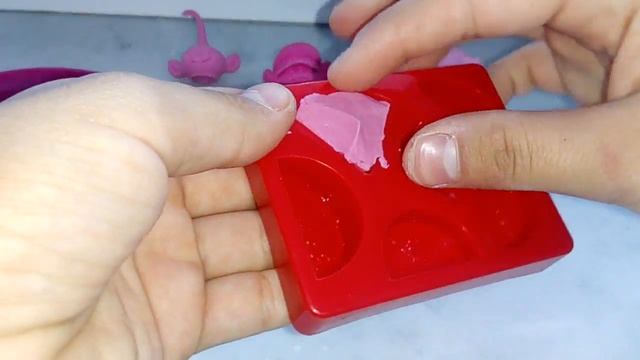 KIDS,ПЛАСТИЛИН, розовый цвет для девочек,лепим с троллями,видео для детей смотреть онлайн