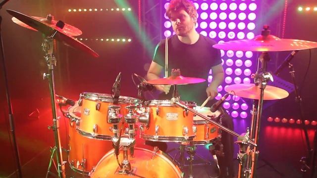 L Drummer - Агутин Половина Сердца смотреть онлайн