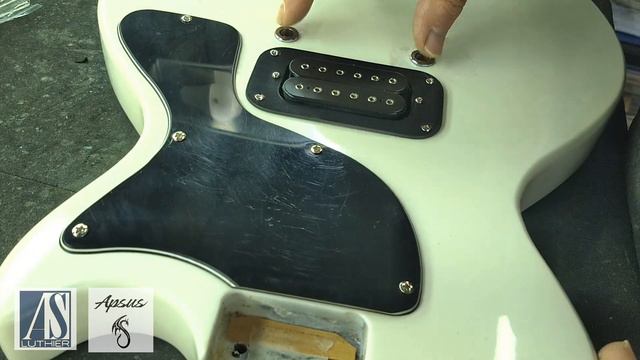 Epiphone Junior - Substituição das marcações e cap - #epiphone #luthier #luthieria #luthiersp смотреть онлайн
