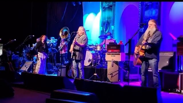 Makes No Difference- The Last Waltz 2022 Tour смотреть онлайн