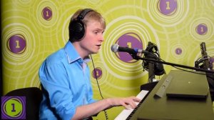 ОЛЕГ АККУРАТОВ ТРИ ГОДА ТЫ МНЕ СНИЛАСЬ