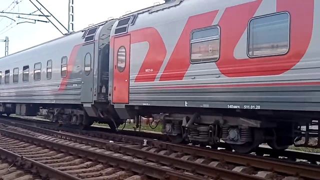 Электровоз ЭП1М-706 с поездом 382(Москва-Грозный)/928 "Цветущая степь" Москва-Ростов-Элиста-Москва смотреть онлайн