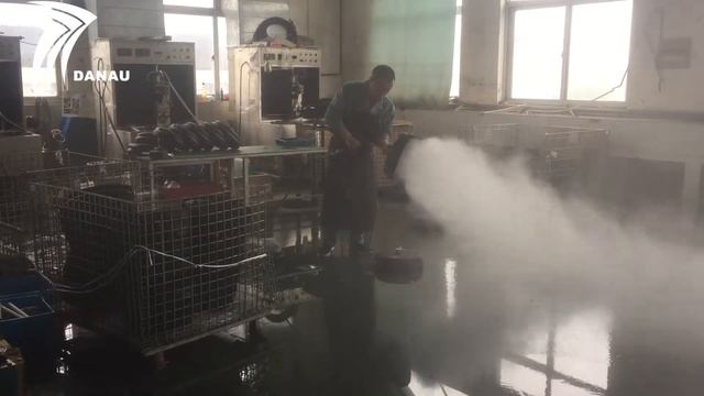 DANAU 15inch Surface Cleaner Assembling & Testing & Packing Line смотреть онлайн