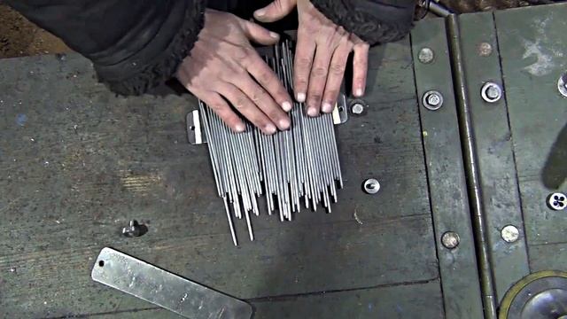 ЕЩЁ ОДНА ЛИНЕЙКА ИЗ ОБЫЧНЫХ ЭЛЕКТРОДОВ, но зато ПОЛУЧИЛАСЬ! смотреть онлайн