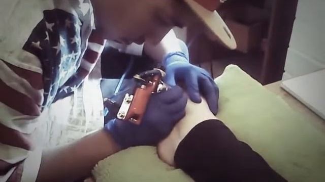 Carpe Diem (Tattoo) смотреть онлайн