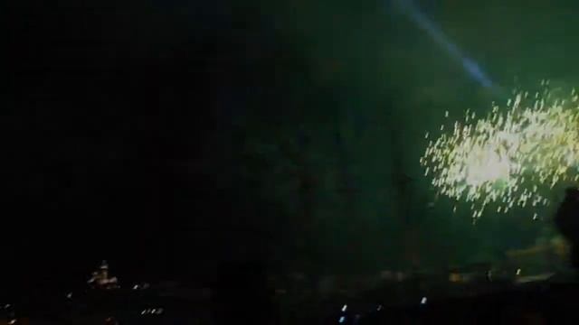 Фейерверк в честь взятия Бастилии в Марселе смотреть онлайн