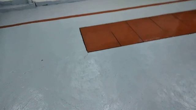 Полы  в гараже.