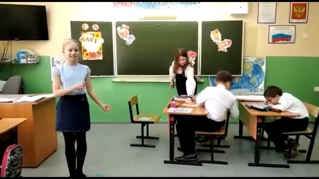 4 В класс Музыкально театрализованный проект Как поздравить девочек и мам смотреть онлайн