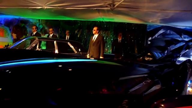 Warner Brothers VIP Tour 3 смотреть онлайн
