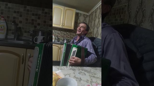 Абас Тляратинский на баяне смотреть онлайн