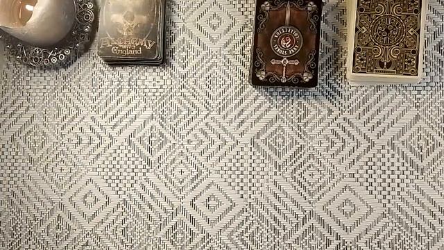 СОБЫТИЯ НА ПОРОГЕ... Онлайн гадание смотреть онлайн