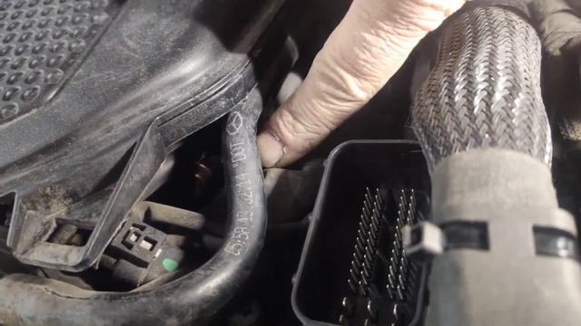 Вычисляю ошибки исполнительного механизма распредвалов GLK300, с помощью китайского мультиметра. смотреть онлайн