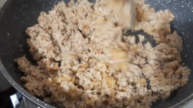 ДОМАШНИЕ БЛИНЧИКИ С МЯСНОЙ НАЧИНКОЙ !КАК ПРИГОТОВИТЬ ТОНКИЕ БЛИНЧИКИ С СУПЕР НАЧИНКОЙ? ВКУСНЕЙШИЕ!! смотреть онлайн