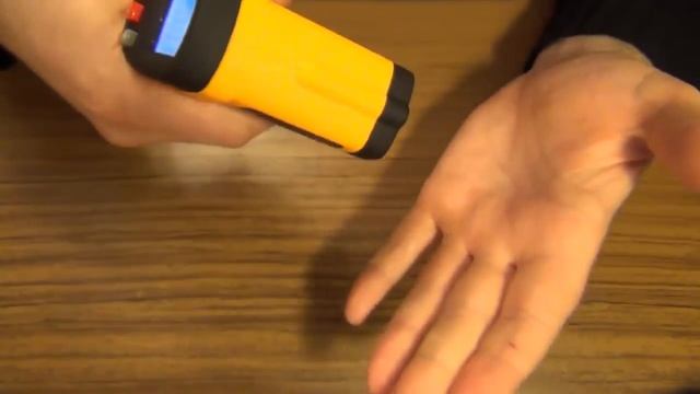 Посылка с Banggood Пирометр (инфракрасный термометр)