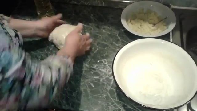 Пирожки Жареные с Картошкой на сковороде.Необычный рецепт.Quick dough .Fried pies. Pies . смотреть онлайн