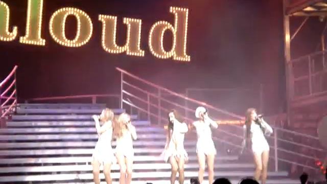 Girls Aloud - Love Machine смотреть онлайн