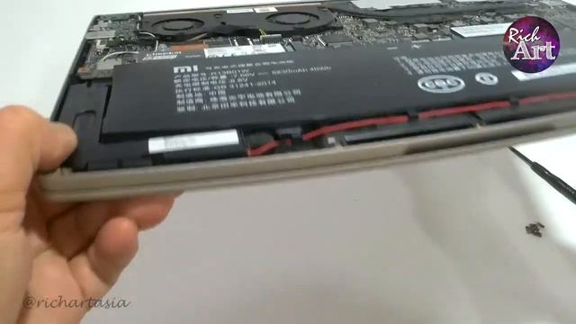 Xiaomi Mi Notebook Air 13 3 Internals Upgrade SSD and Battery Replacement смотреть онлайн