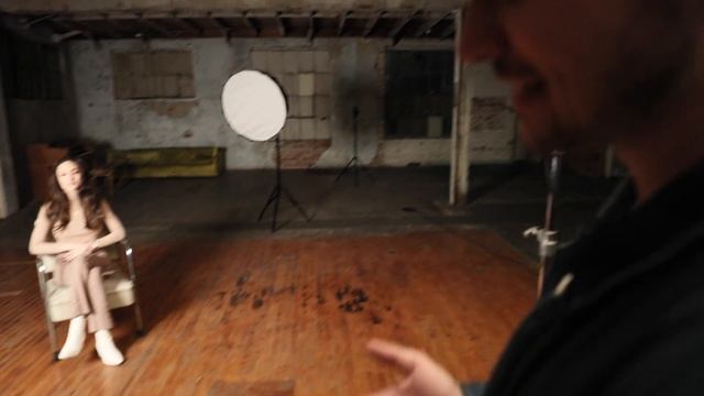 How to Light an Interview | Shadow Me смотреть онлайн