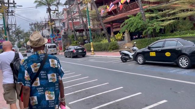 Прогулка со мной по Пхукету в Таиланде/о главном пляже Patong,знаменитая улица Bangla street,центр смотреть онлайн