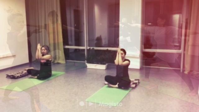 Детская йога в воздухе по субботам в йога центре Гаятри, Алматы, Казахстан смотреть онлайн