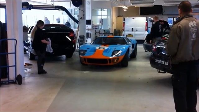 Ford GT40 in GULF racing wrapping смотреть онлайн