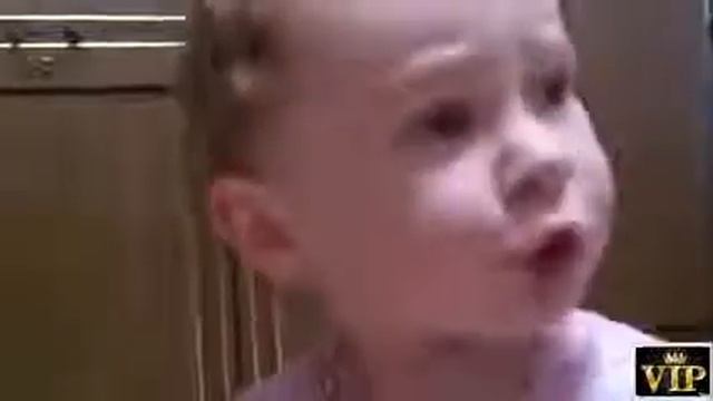 Смешное видео про детей!Самый лучший детский прикол!Просто хохма! смотреть онлайн