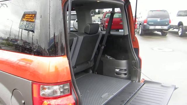 2005 Honda Element, Sunset Orange Pearl - STOCK# 29869A - Trunk смотреть онлайн