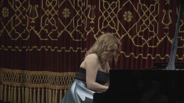 Ravel: Miroirs III. Une Barque Sur l'Océan (Madalina Pasol) смотреть онлайн