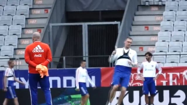 Почему Дзюба – самый крутой футболист России! смотреть онлайн