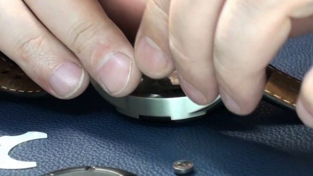 Titan Titanium Smartwatch N3U46AA - battery replacement (замена батарейки в смарт часах) смотреть онлайн